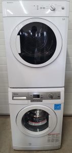 Set Blomberg Appartment Size Washer WM77110NBL01 And Dryer DV1754242424 Repair Florida